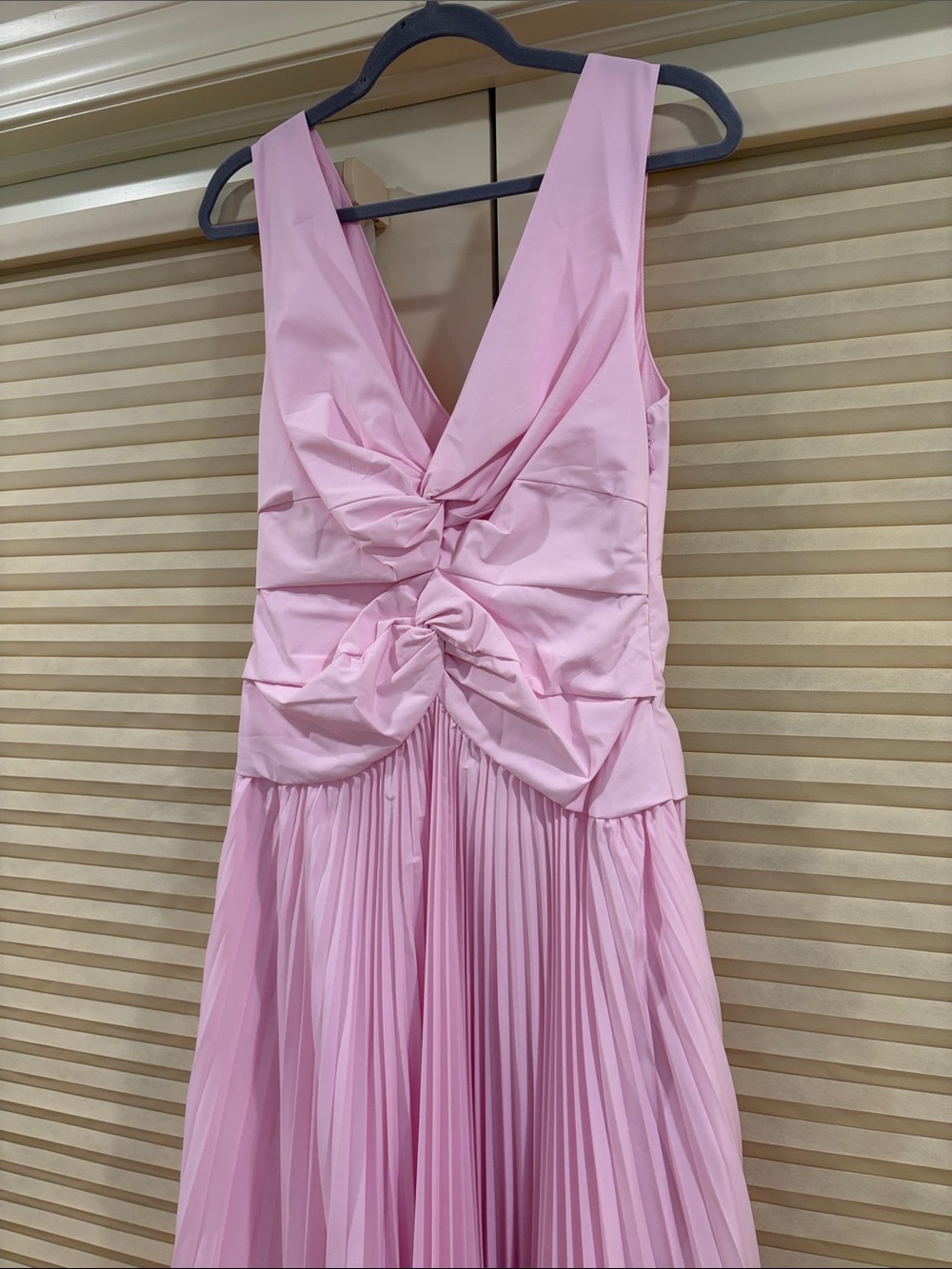 🔥CLEARANCE🔥 NWOT Simkhai V-Neck Detailed Cotton Midi Dress in Pink, Size US 6 - Picture 5 of 12